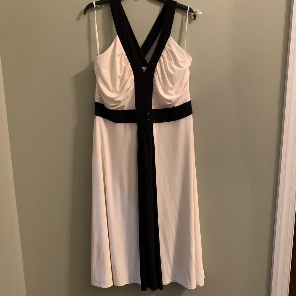 Jessica Howard sleeveless dress